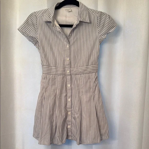 abercrombie blue and white striped dress Abercrombie & Fitch Blue and White Striped Smocked Back Tie Strap Dres –  The Saved Collection main image 1